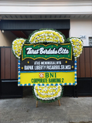 Papan Bunga Duka di Sitelu Tali Urang Jehe