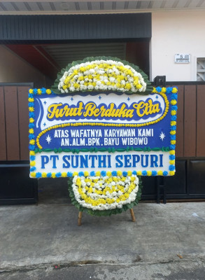 Papan Bunga Duka di Sitelu Tali Urang Jehe